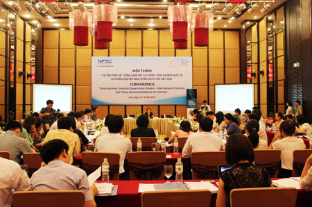 ກອງປະຊຸມສຳມະ ນາສ້າງໂຄງປະ ກອບລະບົບຕິດຕາມກວດກາດ້ານການເງິນຄືນໃໝ່